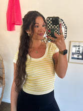 Load image into Gallery viewer, UNWIND SCOOP NECK TEE-PALE BANANA