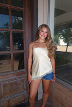 Load image into Gallery viewer, LOVE &amp; LACE TOP