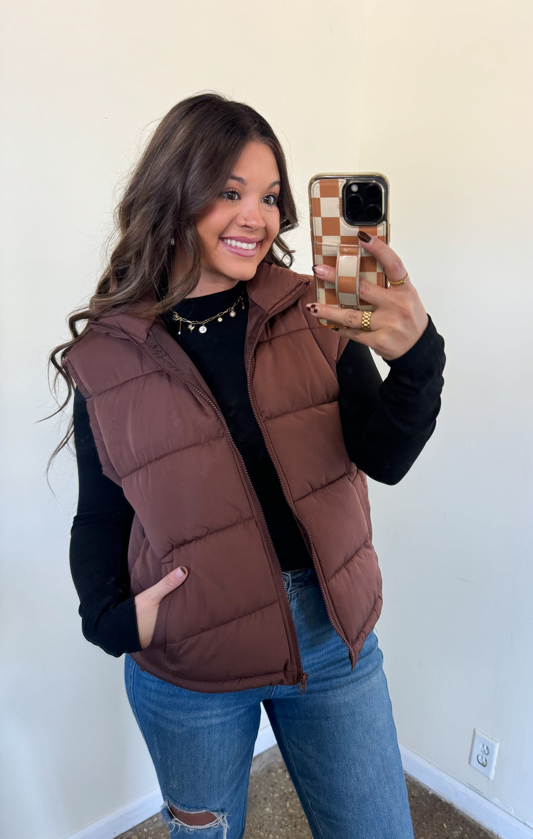 WIND DOWN PUFFER VEST-CHOCOLATE