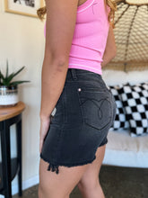 Load image into Gallery viewer, ASTER LONG DAD SHORTS-BLACK JUDY BLUE