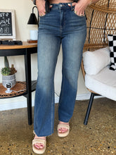 Load image into Gallery viewer, LOGAN DAD JEANS-HIDDEN JEANS