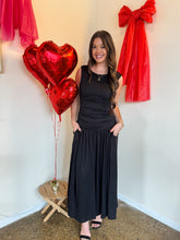 Load image into Gallery viewer, SOFT CRUSH DROP WAIST DRESS-BLACK