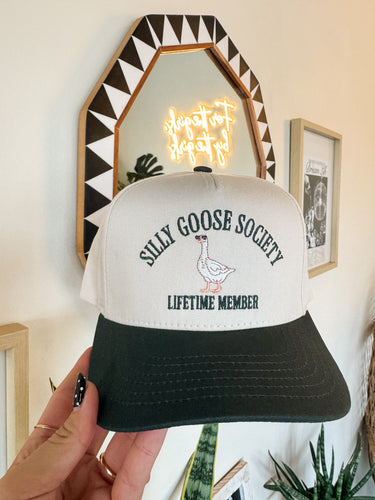 SILLY GOOSE SOCIETY HAT-GREEN & NATURAL