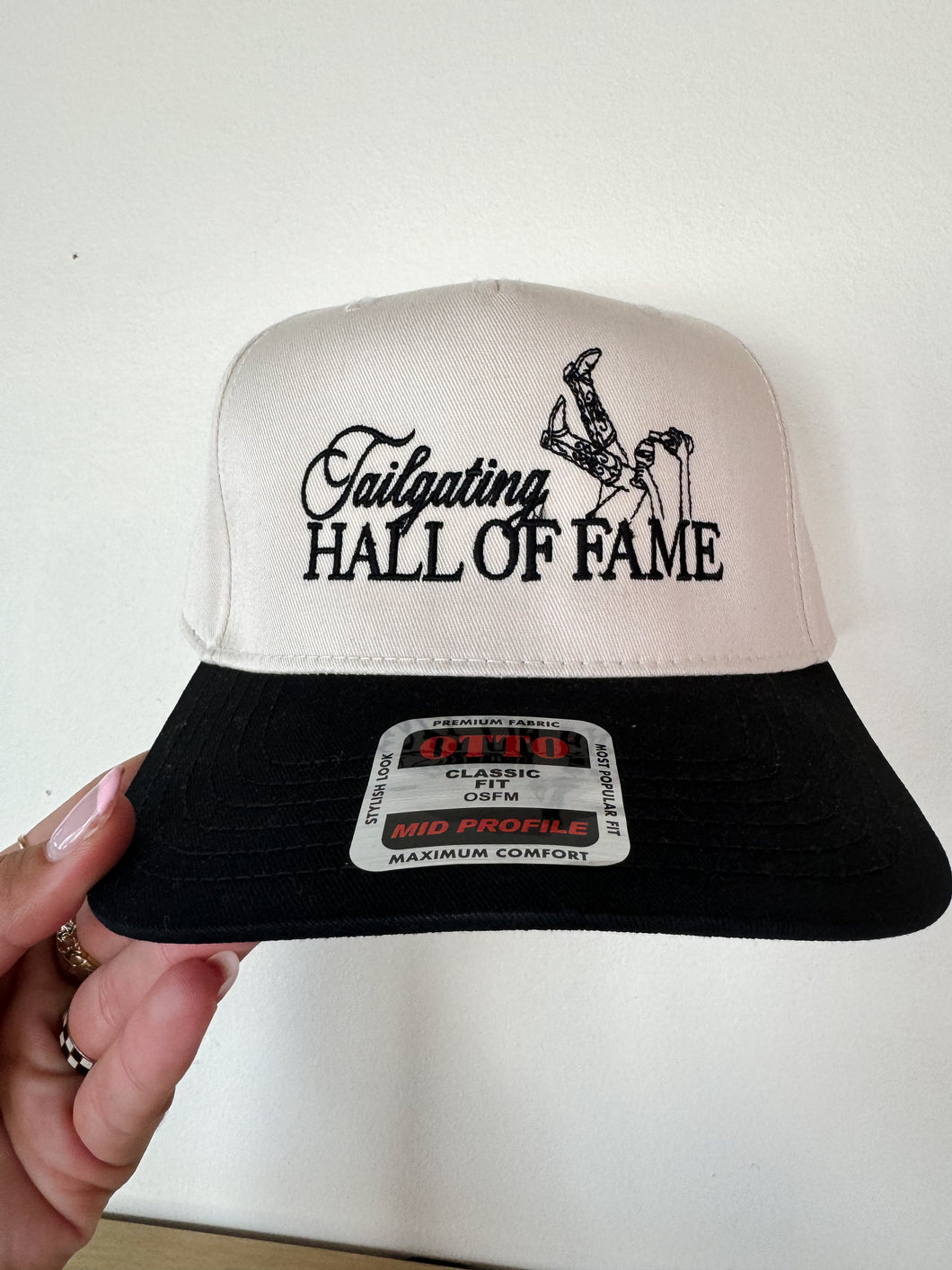 TAILGATING HALL OF FAME HAT-BLACK & NATURAL