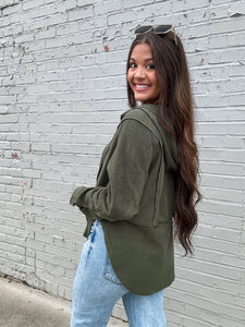 FALL FEELS HOODED TOP-OLIVE