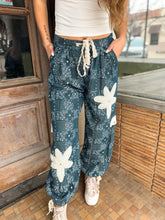 Load image into Gallery viewer, INDIGO CRAZE CARGO PANTS