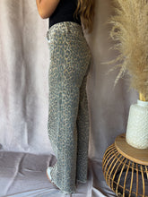 Load image into Gallery viewer, NIA HIGH RISE WIDE LEG LEOPARD DENIM-FLYING MONKEY