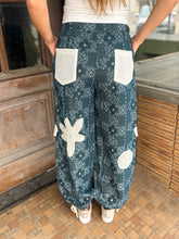 Load image into Gallery viewer, INDIGO CRAZE CARGO PANTS