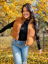 Load image into Gallery viewer, PUMPKIN SPICE SHERPA VEST-BROWN