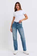 Load image into Gallery viewer, CHELSIE MID RISE DAD JEANS-JUDY BLUE