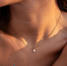 Load image into Gallery viewer, ISLA PEARL NECKLACE