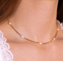 Load image into Gallery viewer, CLOVE NECKLACE