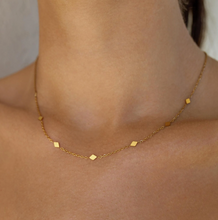 Load image into Gallery viewer, CLEA NECKLACE