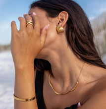 Load image into Gallery viewer, CAPRI EARRINGS