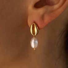 Load image into Gallery viewer, ISLAND EARRINGS