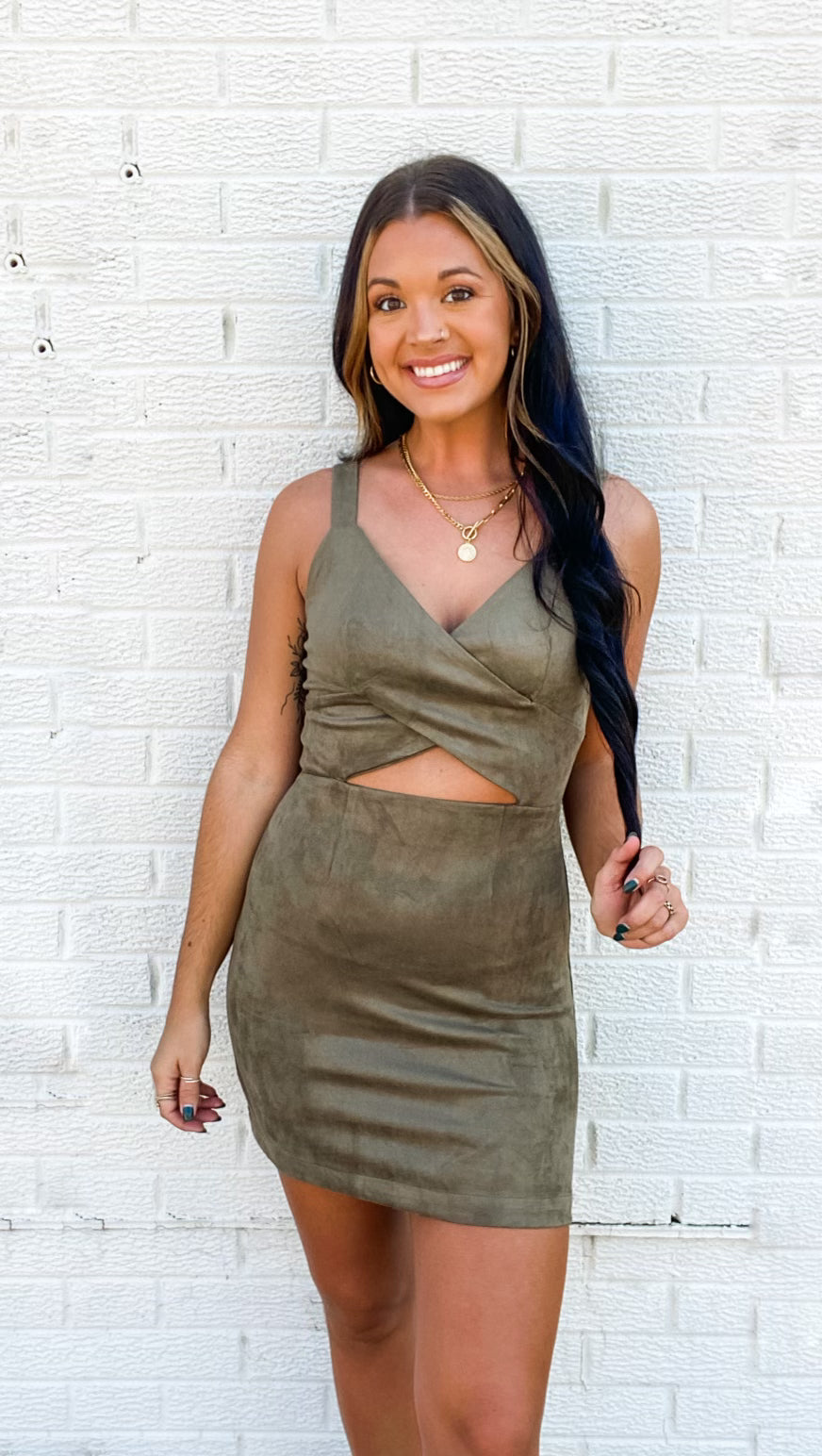 STUCK IN THE MIDDLE DRESS-OLIVE – Kea Roze Boutique