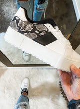 Load image into Gallery viewer, ZARA SNEAKERS