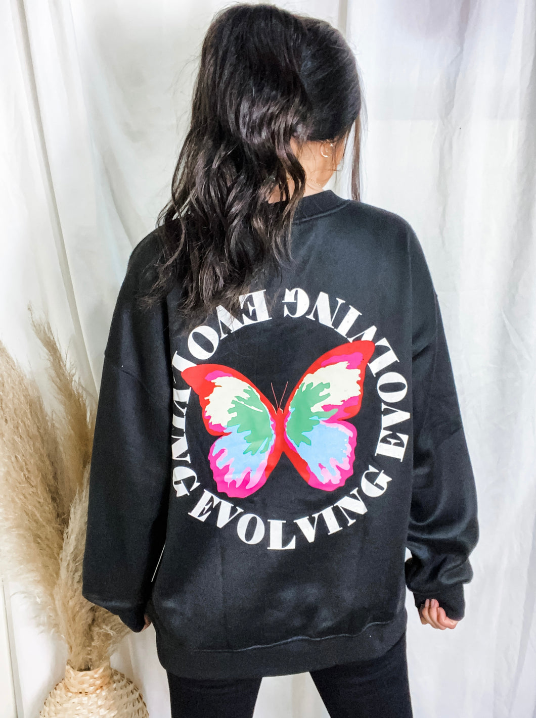 EVOLVING BUTTERFLY CREW NECK