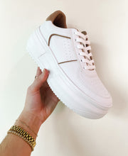 Load image into Gallery viewer, STEVE MADDEN | PERRIN SNEAKER-WHITE &amp; TAN