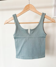 Load image into Gallery viewer, CHIC TANK-DUSTY MINT