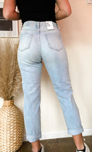 Load image into Gallery viewer, ROCKY HIGH RISE BOYFRIEND JEANS-LIGH WASH