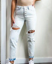 Load image into Gallery viewer, BREAK THE RULES JEANS